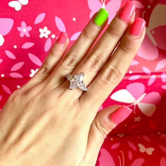 CZ cocktail ring - size 7 - Picture 2 of 4
